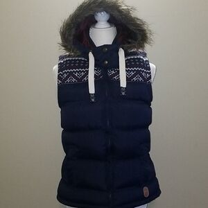 TOKYO LAUNDRY OUTFITTERS PUFFER VEST